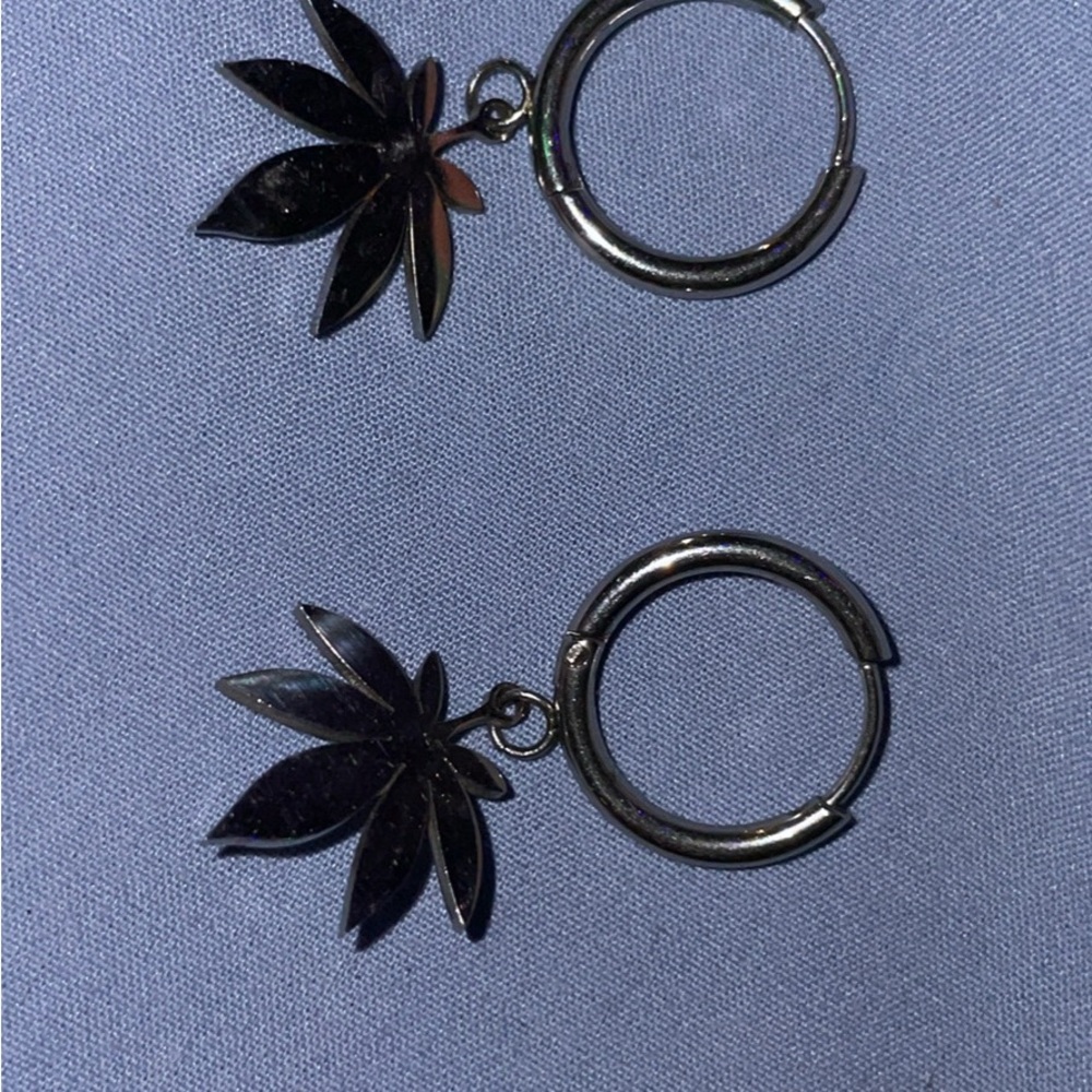 Stainless steel leaf earrings